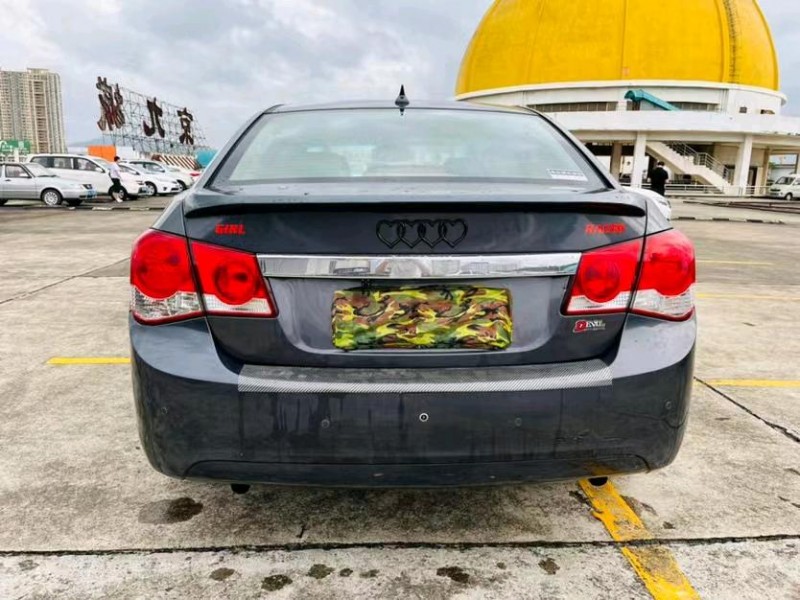 东莞11年雪佛兰科鲁兹9