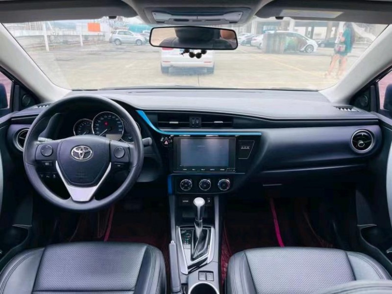 东莞18年丰田雷凌5