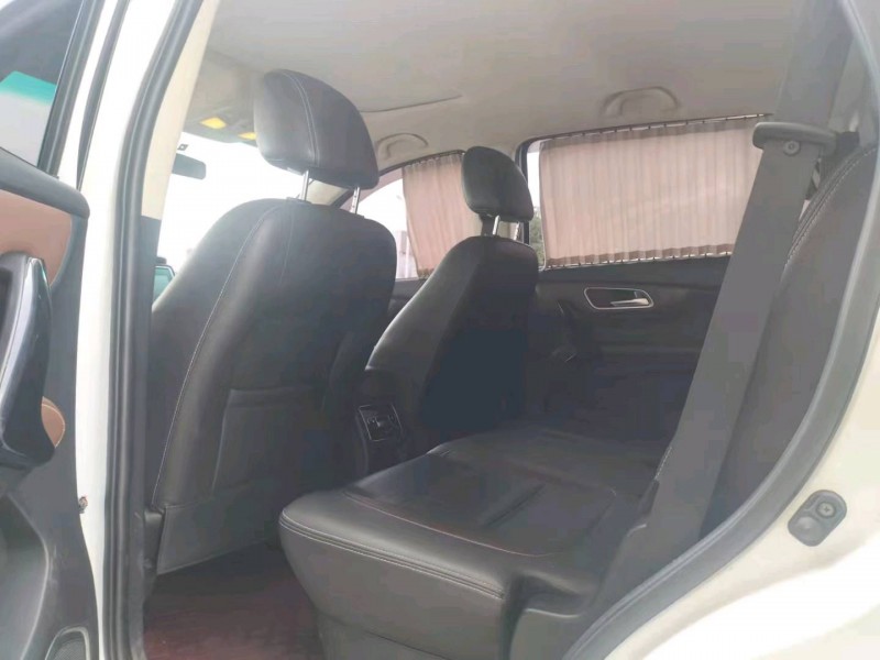 保定19年SWM斯威汽車X73