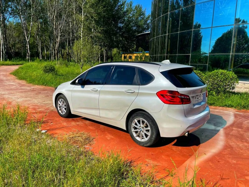 潍坊17年宝马2系8