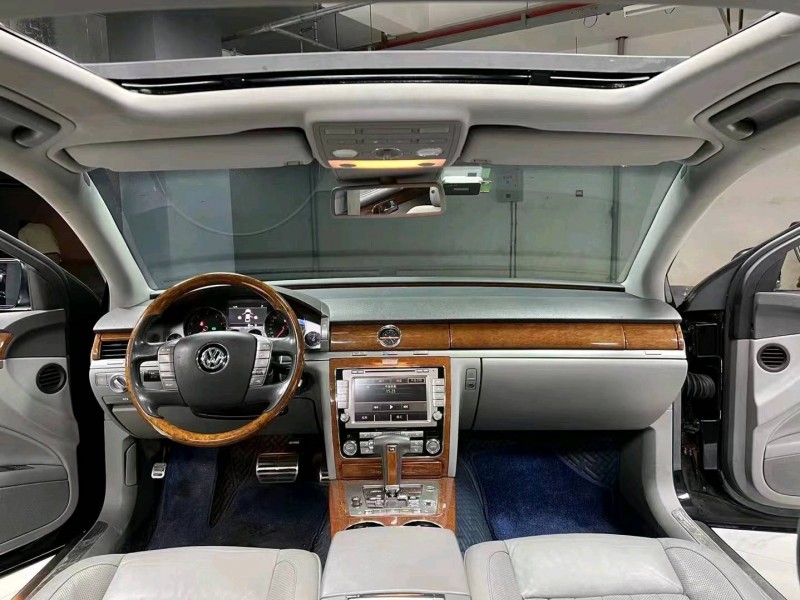 成都12年大众辉腾5