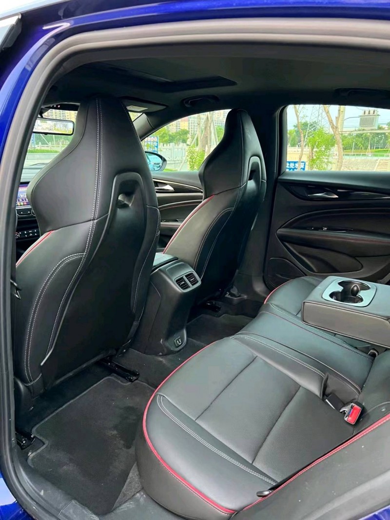 徐州21年别克君威5