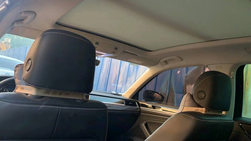 成都18年大众辉昂2