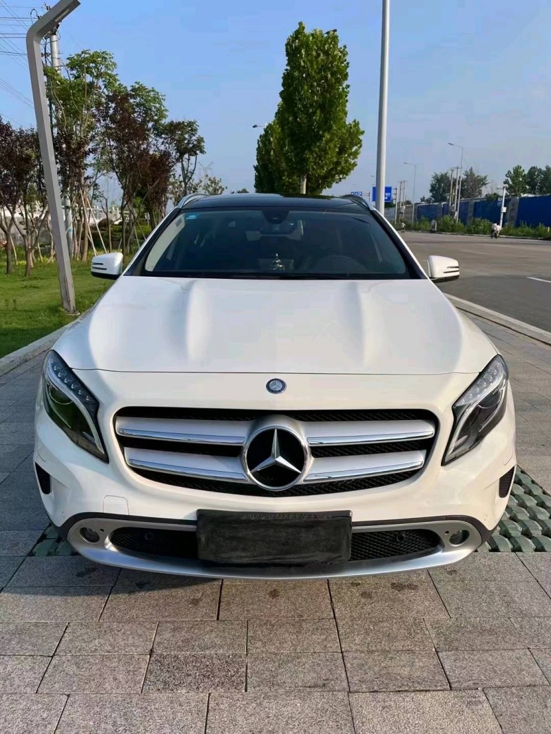 徐州16年奔驰GLA1