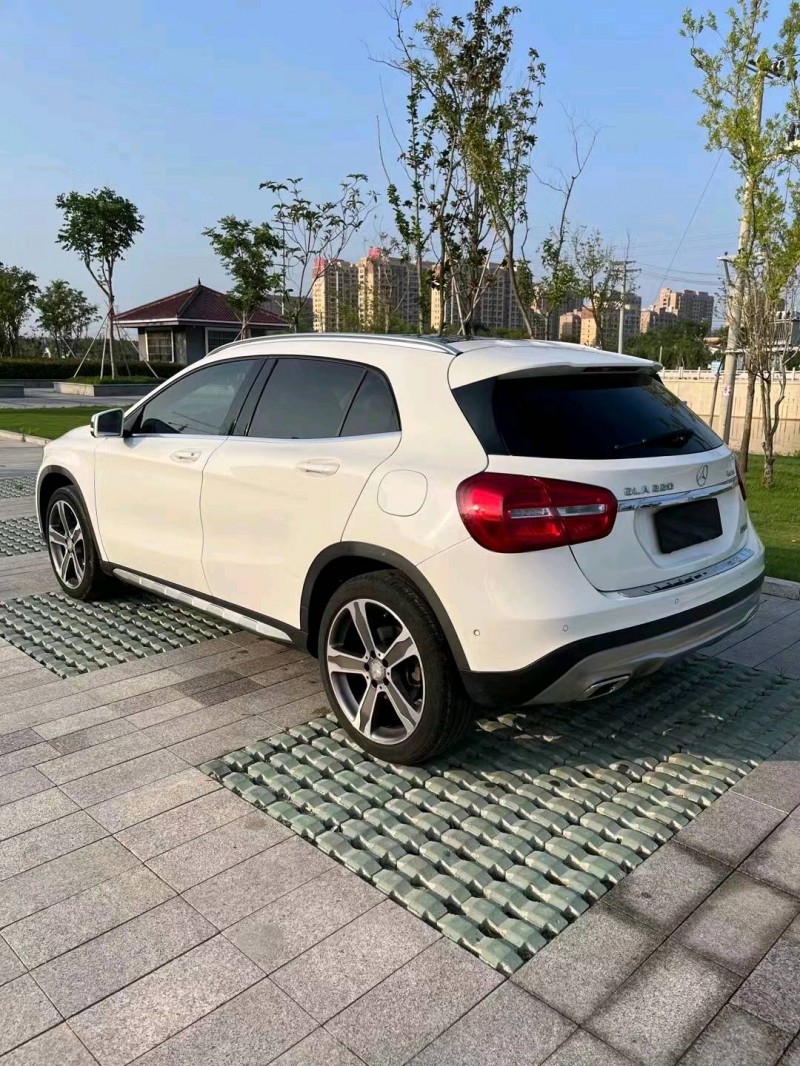 徐州16年奔驰GLA4