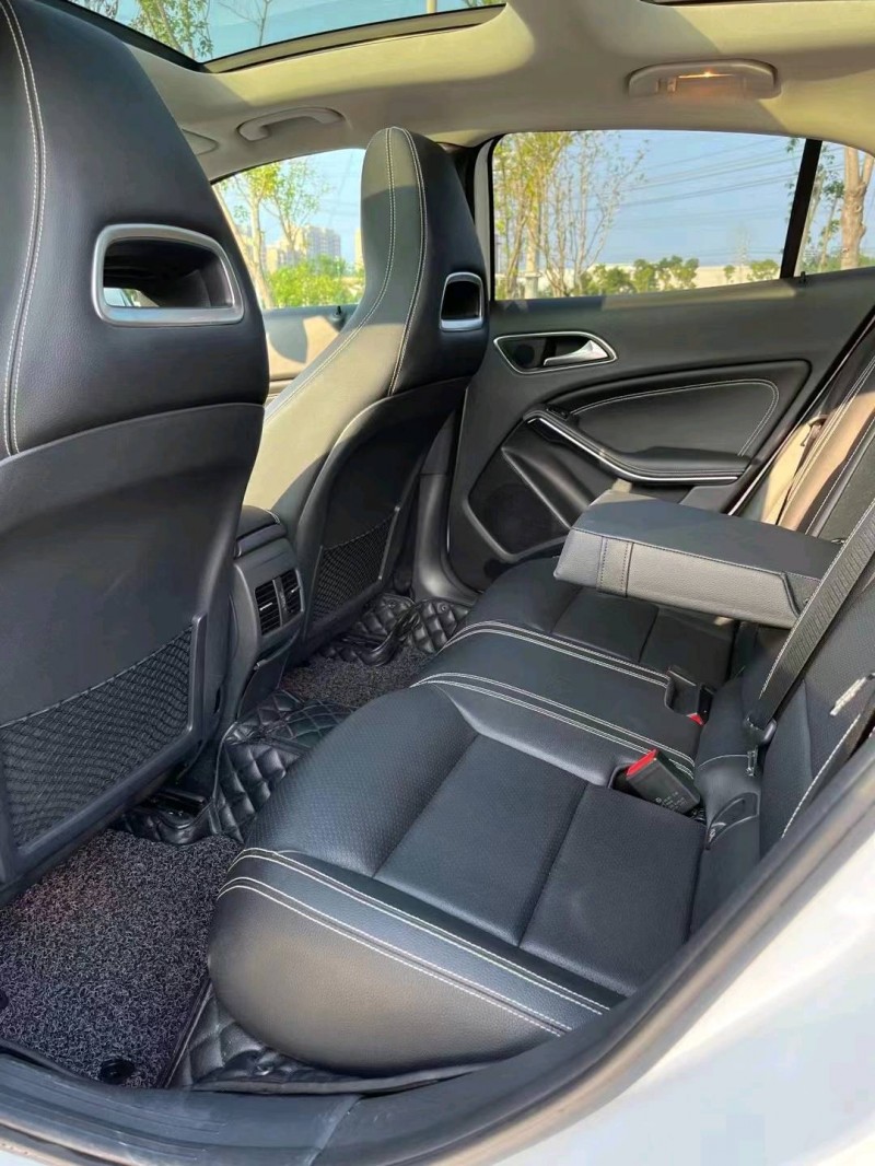 徐州16年奔驰GLA5