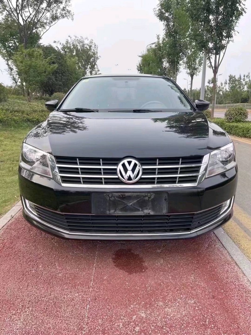 青岛15年大众朗逸1