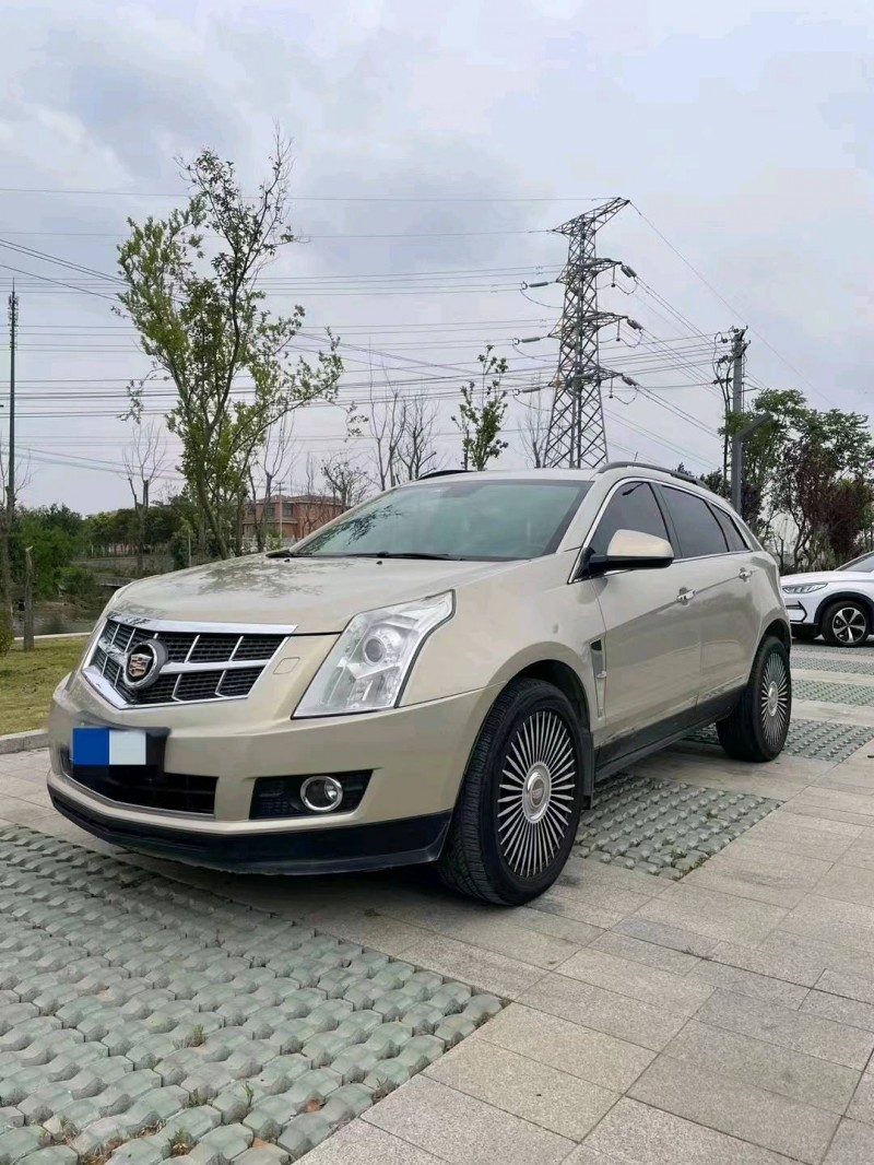 徐州15年凯迪拉克SRX3