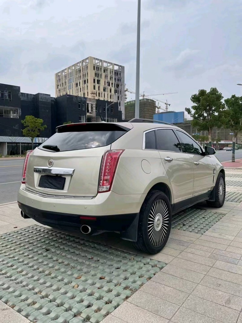 徐州15年凯迪拉克SRX8