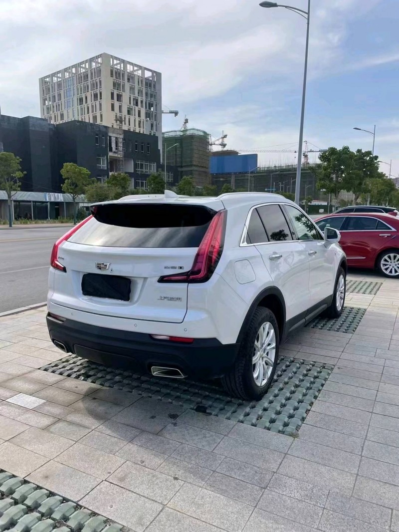 徐州20年凯迪拉克XT48