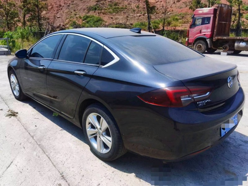 宜春19年别克君威6