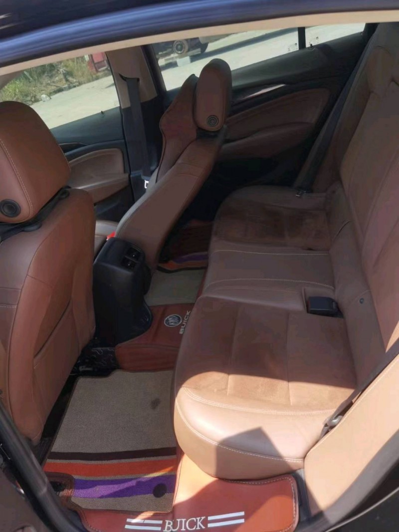 宜春19年别克君威8