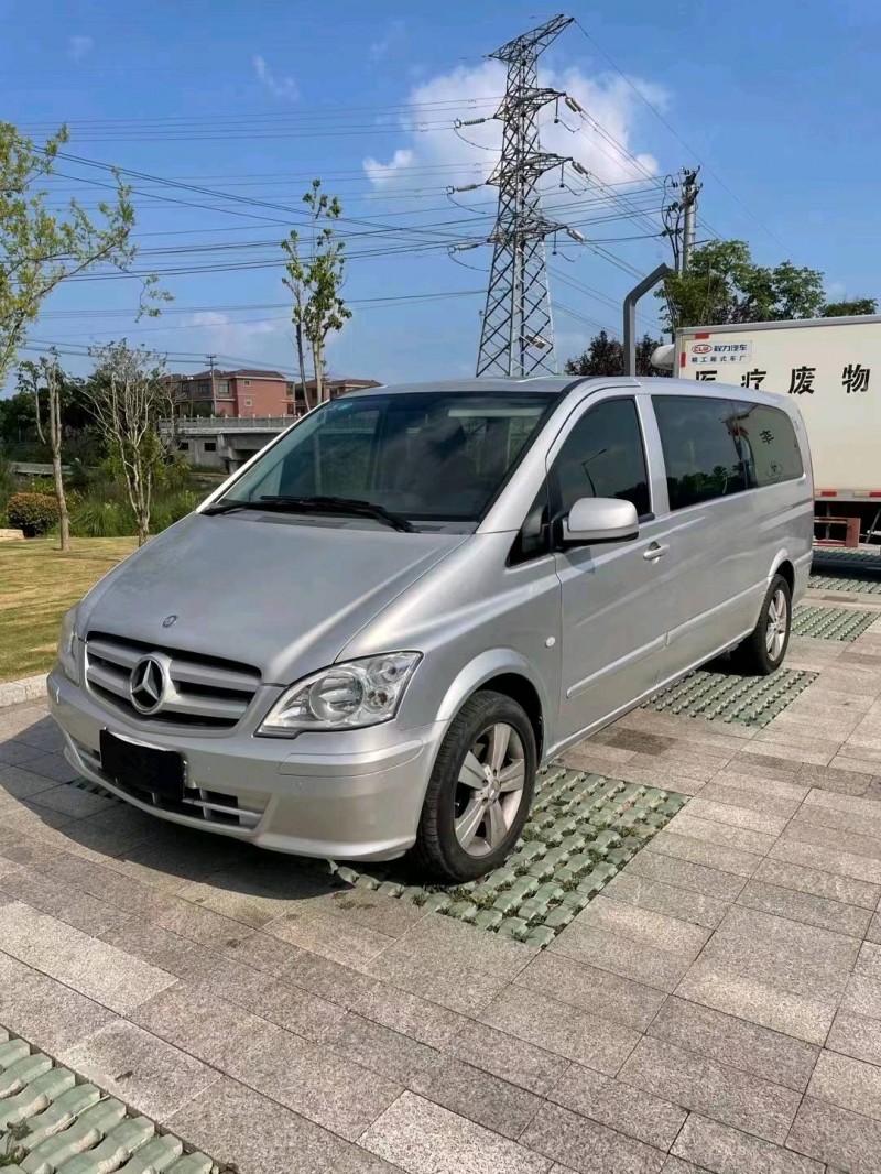 徐州12年奔驰威霆2