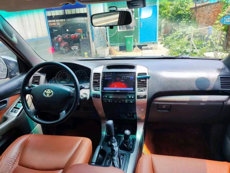 北京10年丰田普拉多4