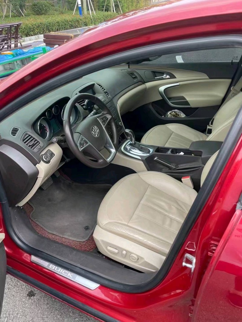 徐州12年别克君威6