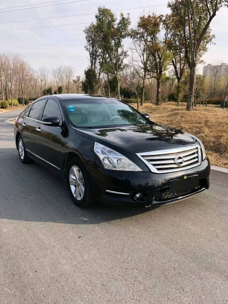 徐州12年日产天籁2