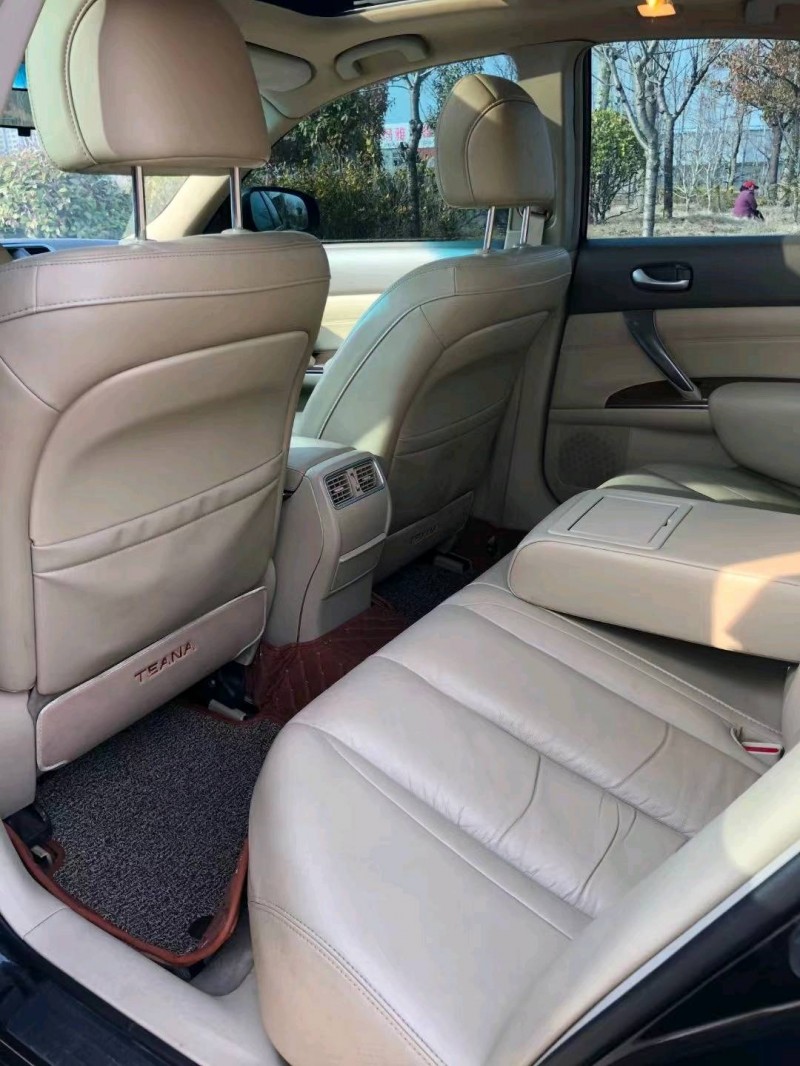 徐州12年日产天籁5