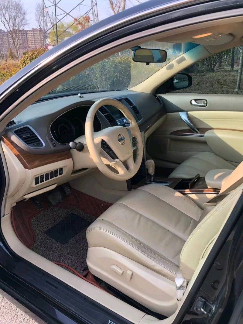 徐州12年日产天籁7