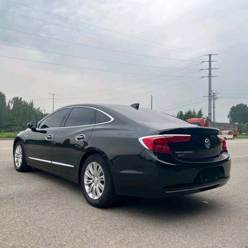 枣庄19年别克君越8