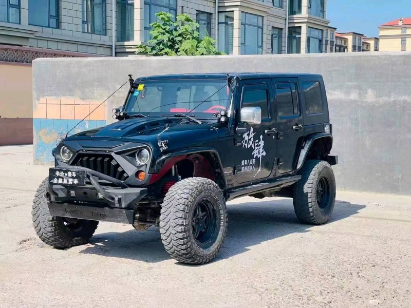 東營09年Jeep牧馬人3