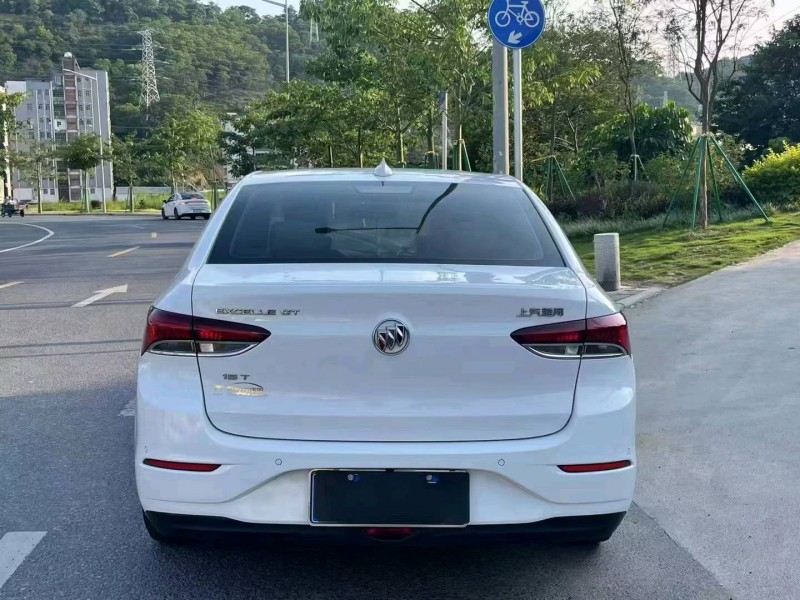 广州19年别克英朗5