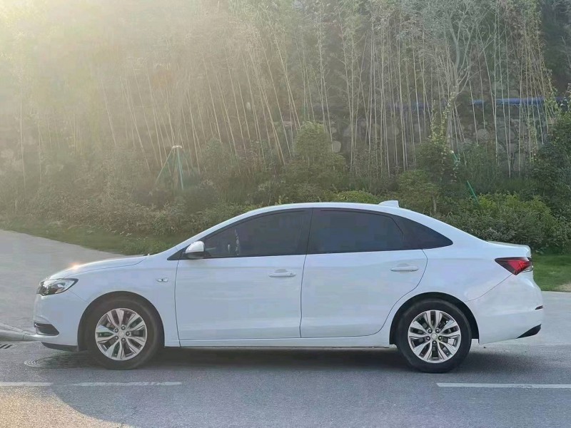 广州19年别克英朗4