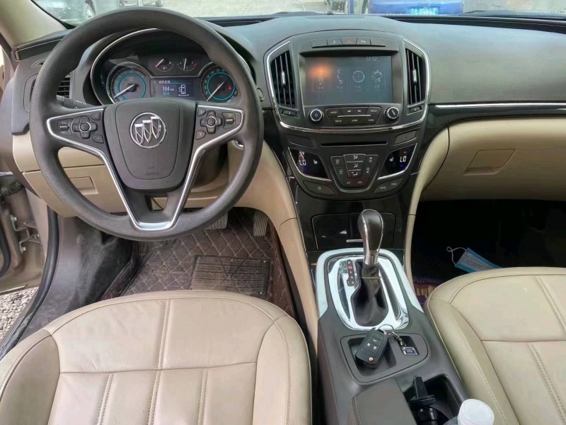 北京17年别克君威5