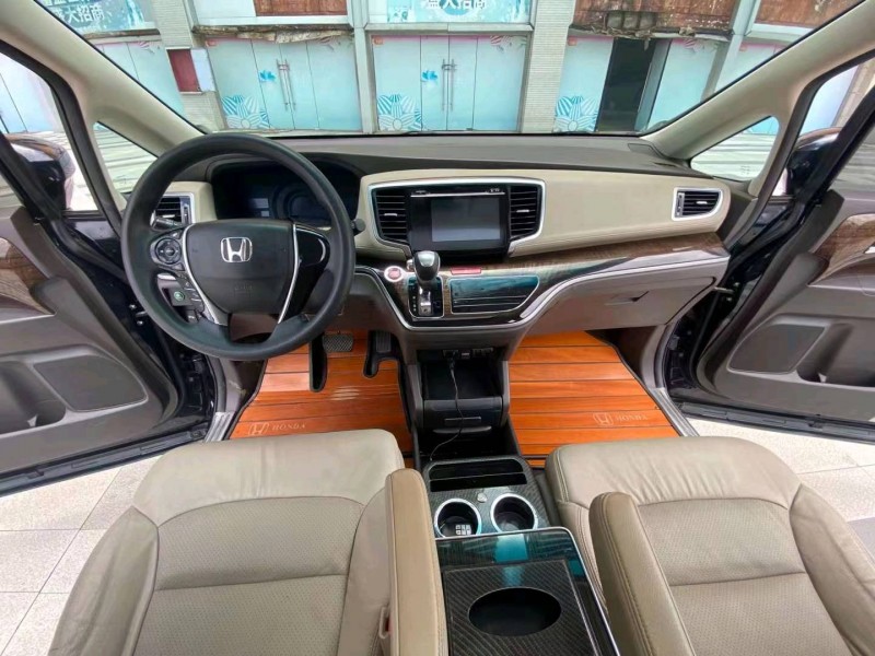 佛山16年本田奥德赛8