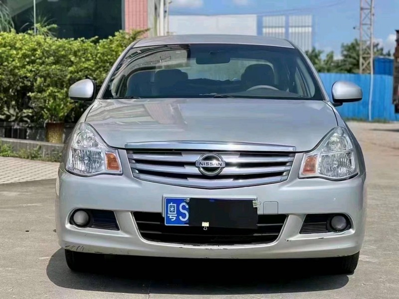 佛山16年日產軒逸1