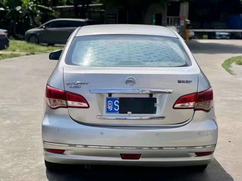 佛山16年日产轩逸2