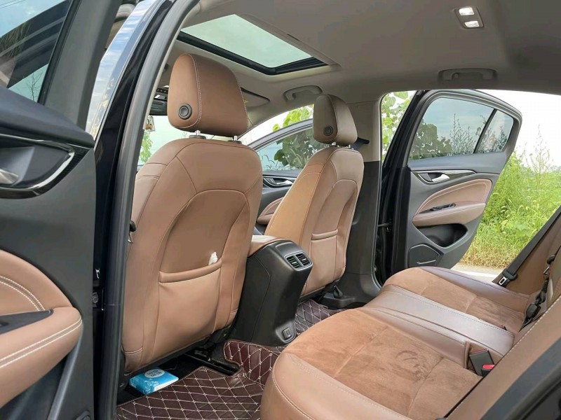 徐州18年别克君威5