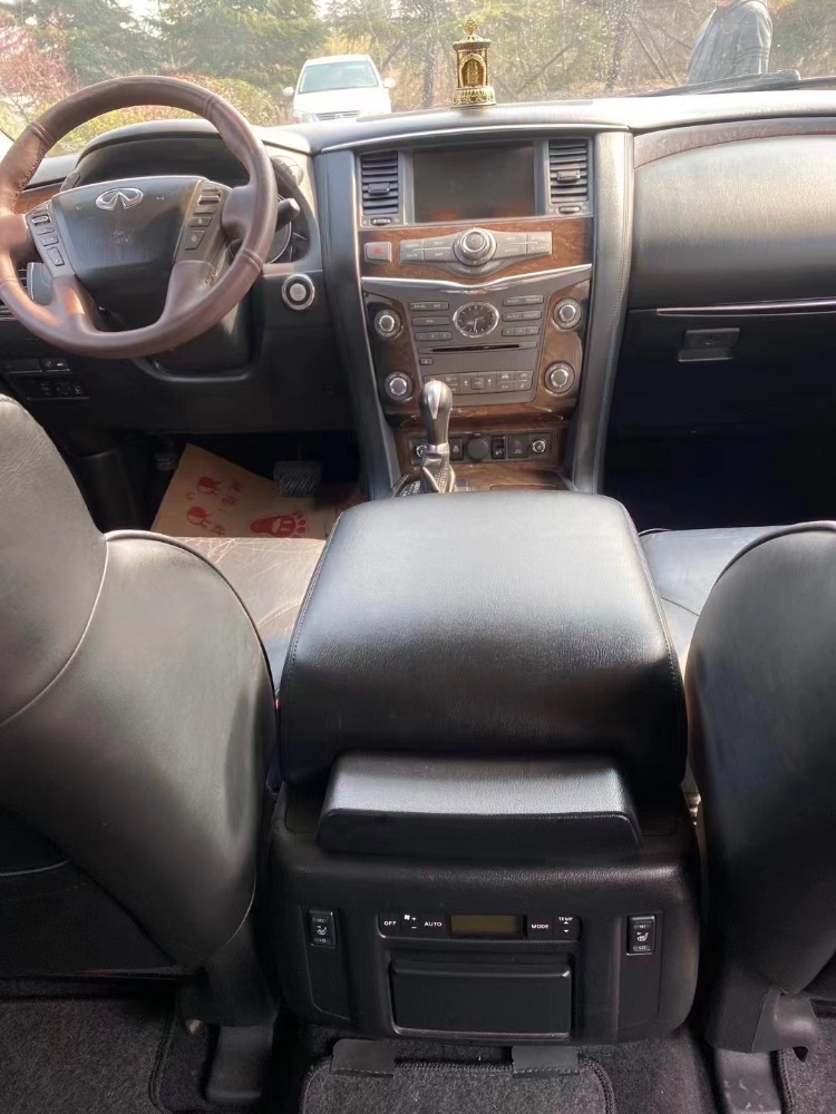 青島11年英菲尼迪QX568