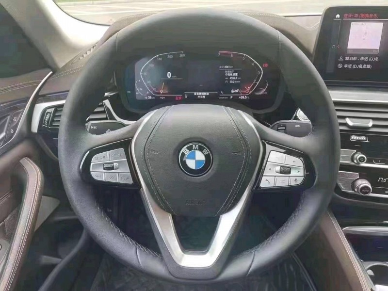 北京21年宝马5系4