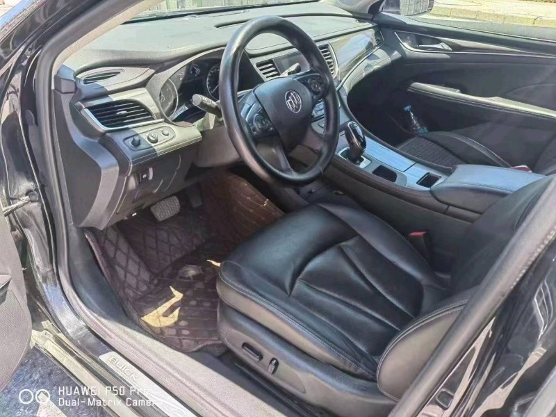 北京18年别克君越5