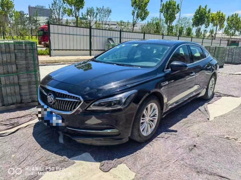 北京18年别克君越8