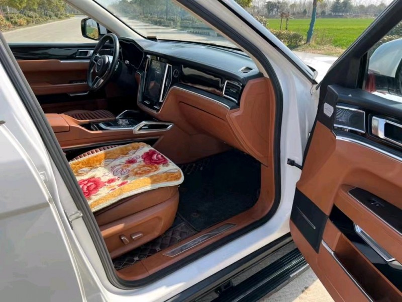 盐城17年众泰T7009