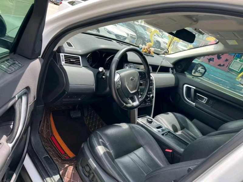 武汉17年路虎发现神行8