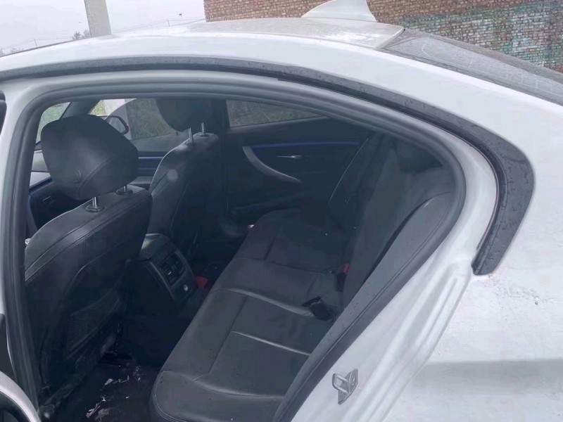 北京18年宝马3系4