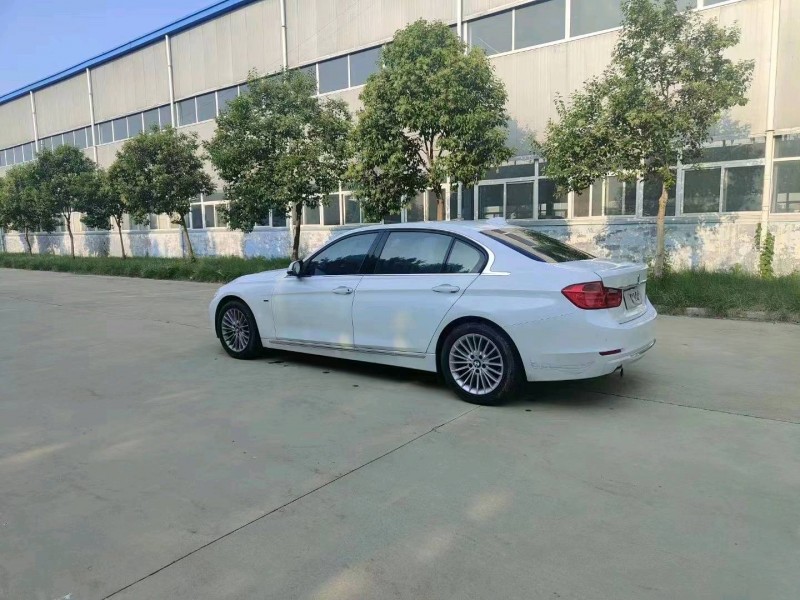 北京14年宝马3系9