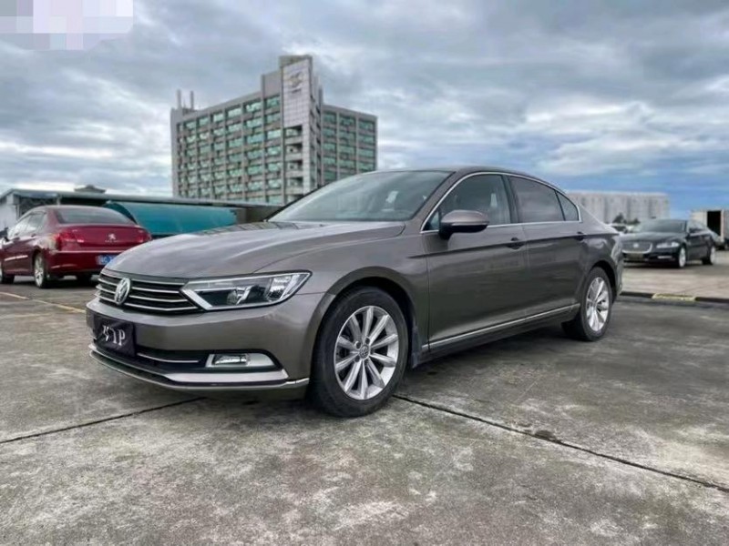 东莞17年大众迈腾2