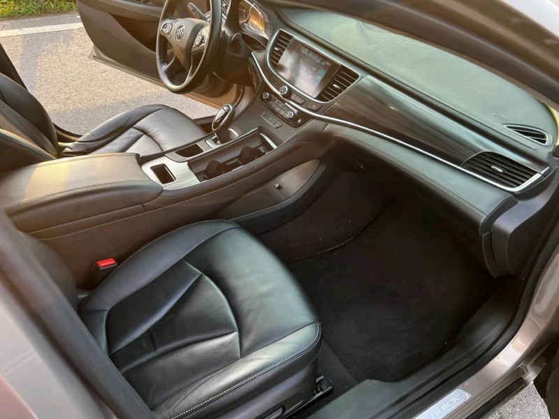 徐州18年别克君越6