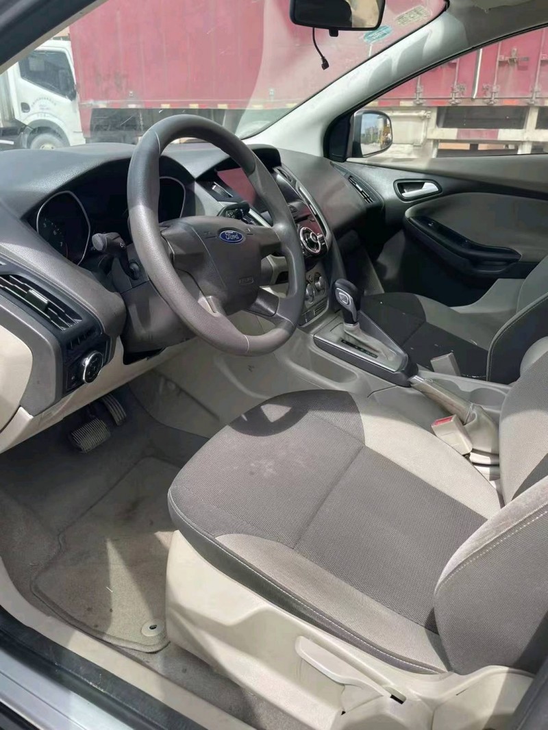 东莞14年福特福克斯6