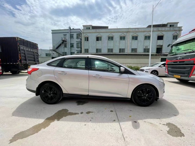 东莞14年福特福克斯7