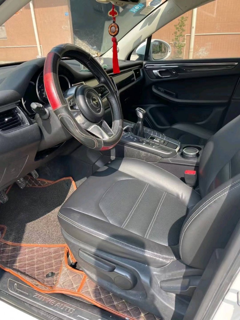 东莞17年众泰SR94