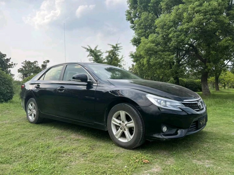 徐州13年丰田锐志2