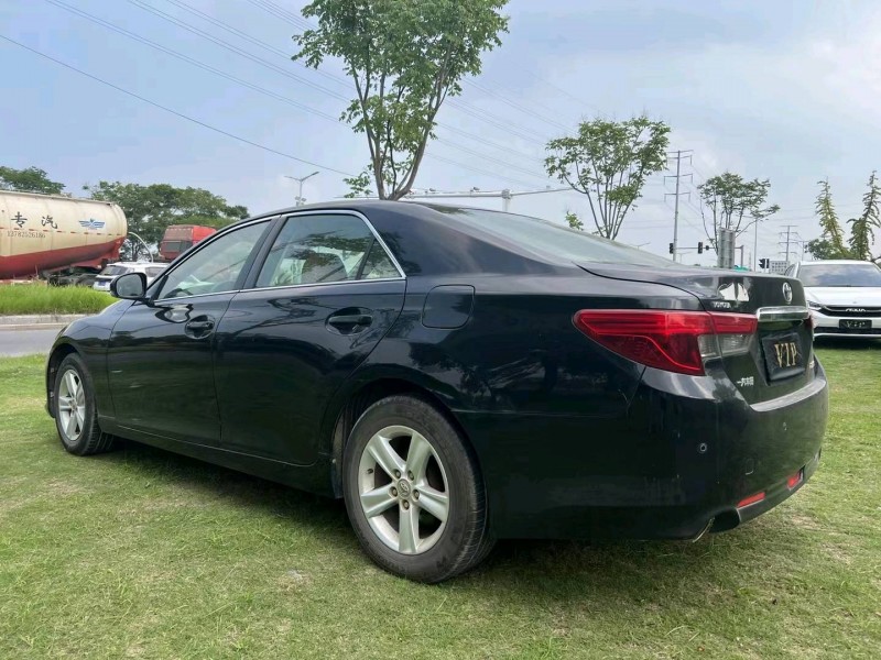 徐州13年丰田锐志7