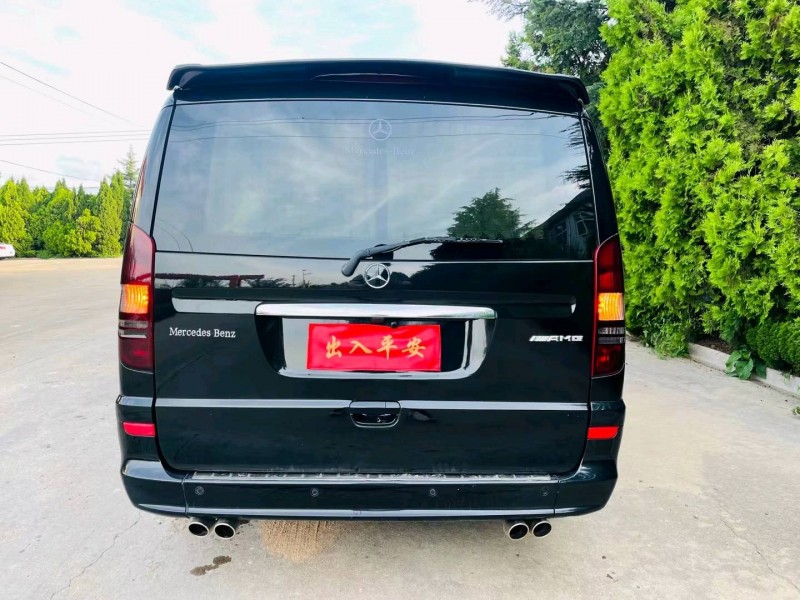 烟台12年奔驰唯雅诺1