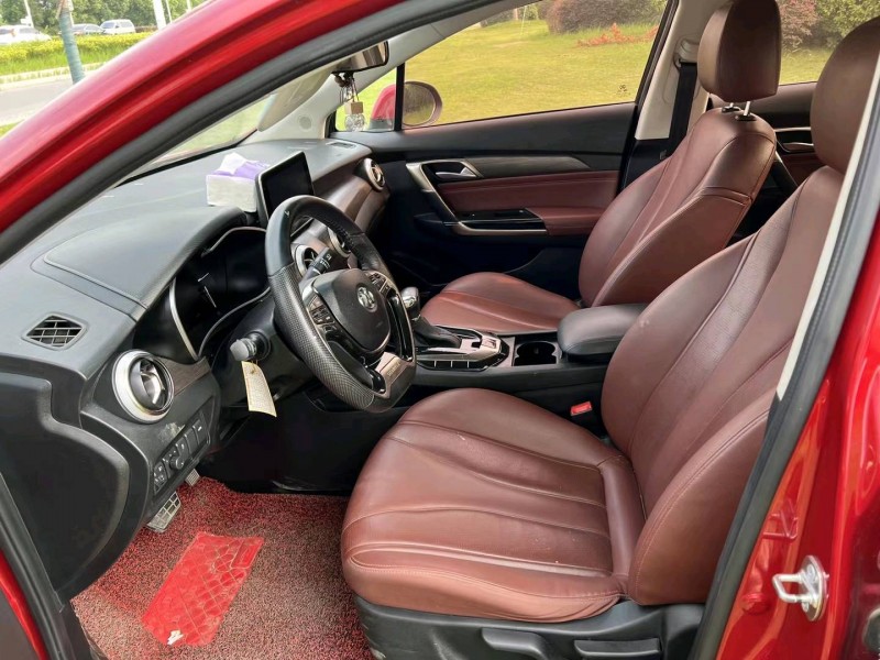 徐州18年北汽绅宝D506