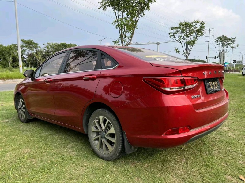 徐州18年北汽绅宝D503