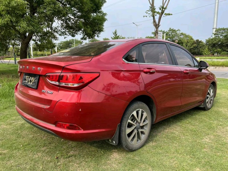 徐州18年北汽绅宝D501